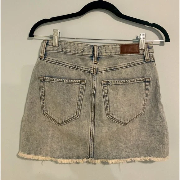 Hollister Light Wash Ripped Jean Skirt With Pink Floral Embroidery🌸🌷 - Picture 2 of 8